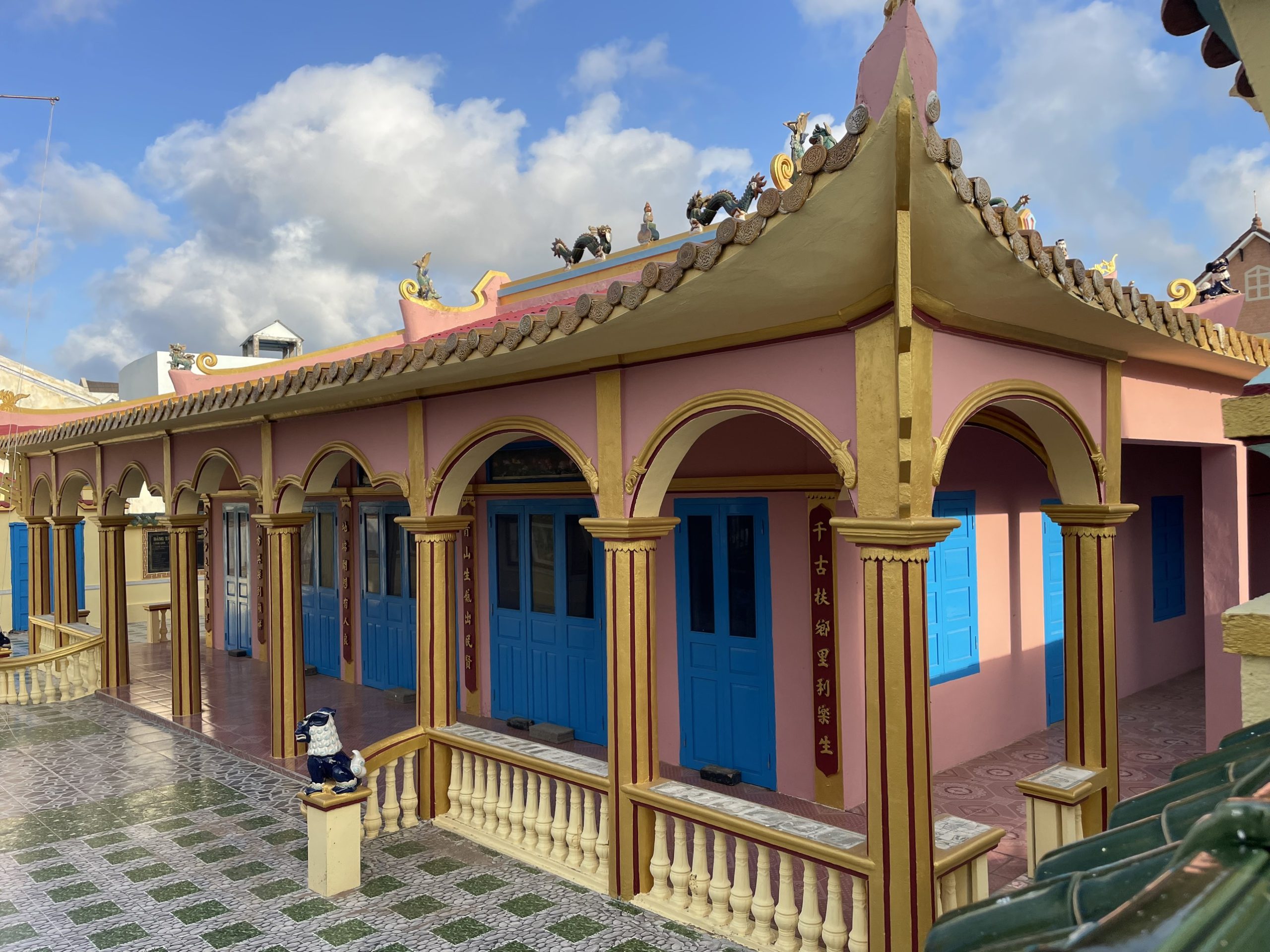 Đình làng Long Hải (Nhà Vuông)