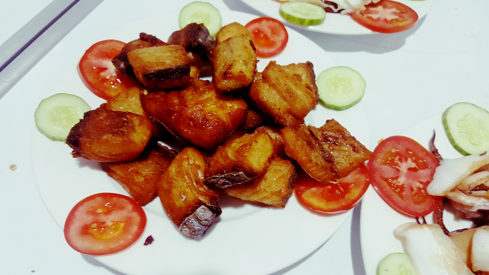 Cá thu một nắng rim me tại nhà hàng Phú Quý