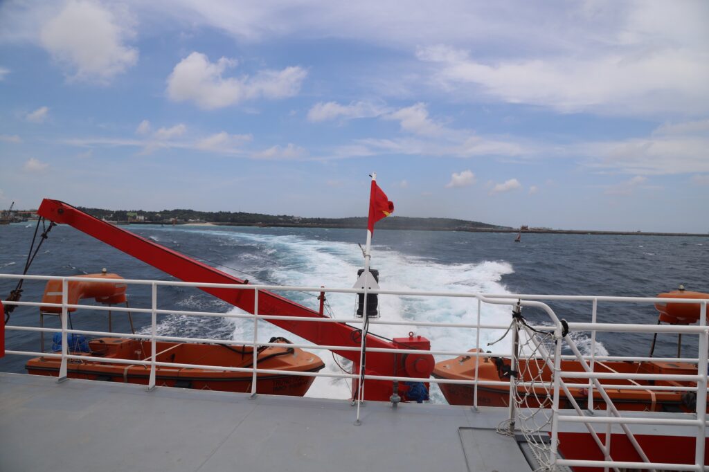 Xuồng cứu sinh trên tàu Trưng Trắc