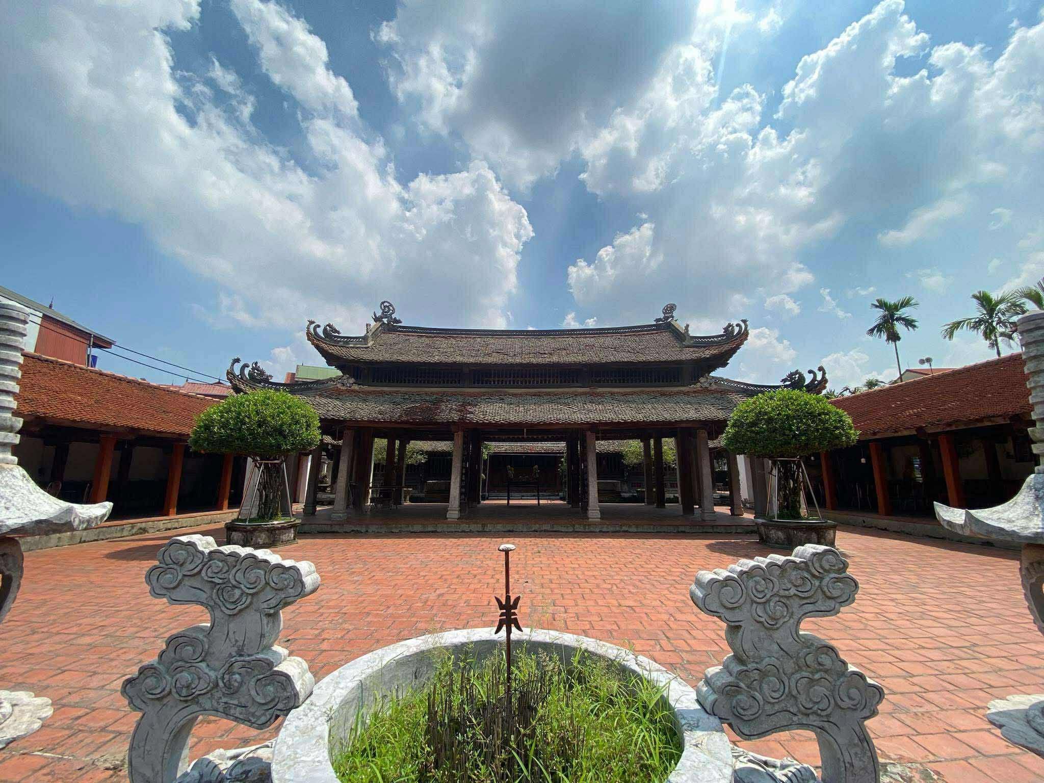 Ha Hiep Communal House