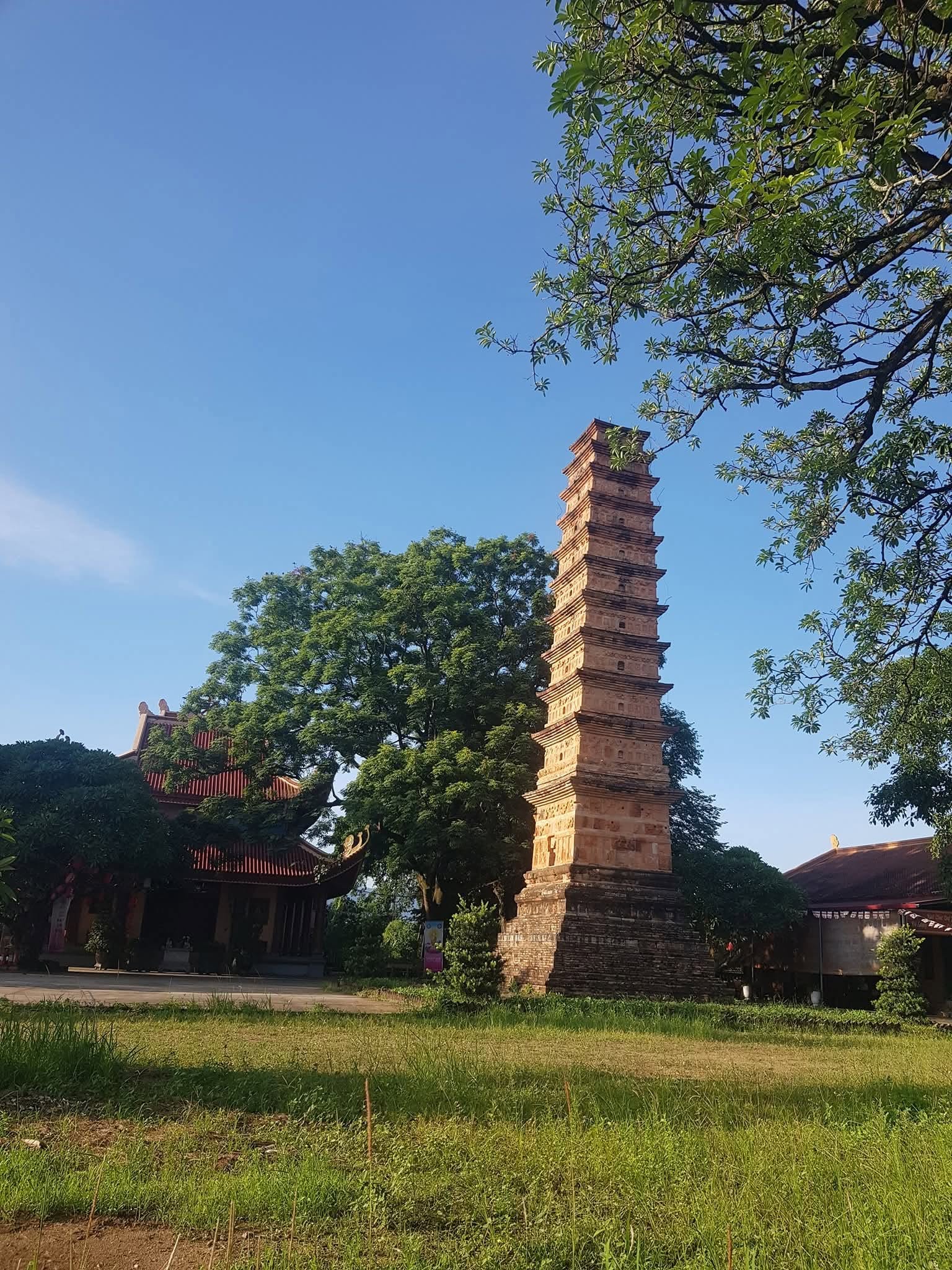 Tháp Bình Sơn